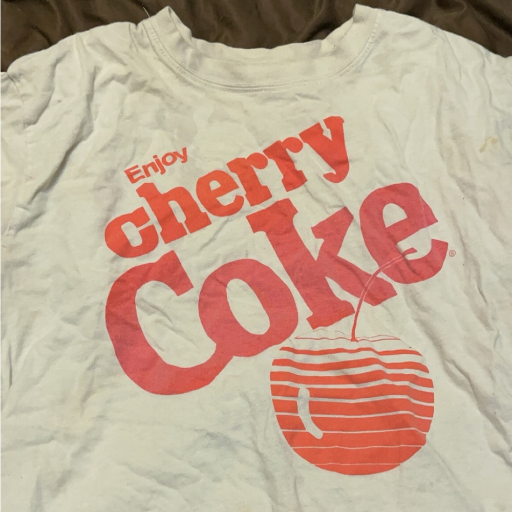 Size medium cropped cherry coke shirt